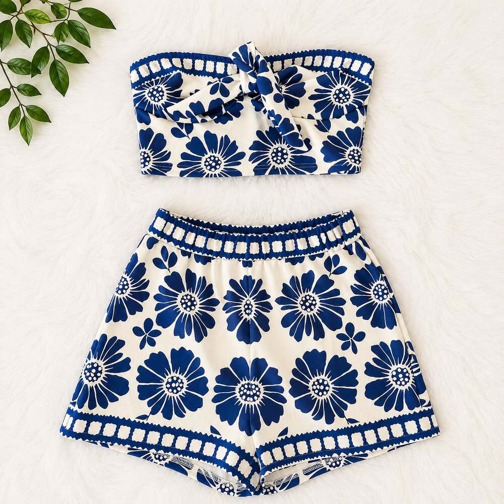 SHEIN Blue + White Floral Print Bandeau Top + Elastic Waist Shorts 2-Piece Set